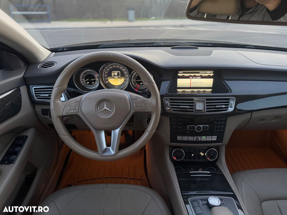 Mercedes-Benz CLS 250 CDI DPF BlueEFFICIENCY 7G-TRONIC - 27
