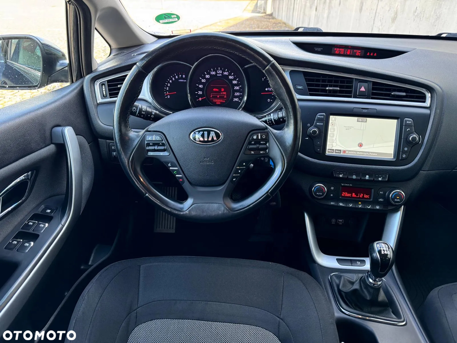 Kia Ceed 1.4 CVVT Dream Team Edition - 35