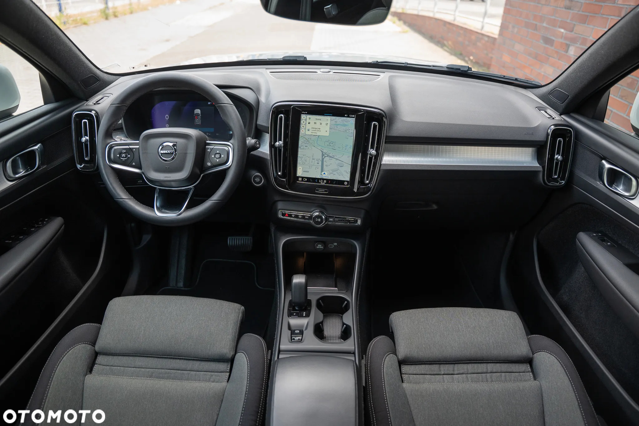 Volvo XC 40 B3 B DKG Plus Bright - 4
