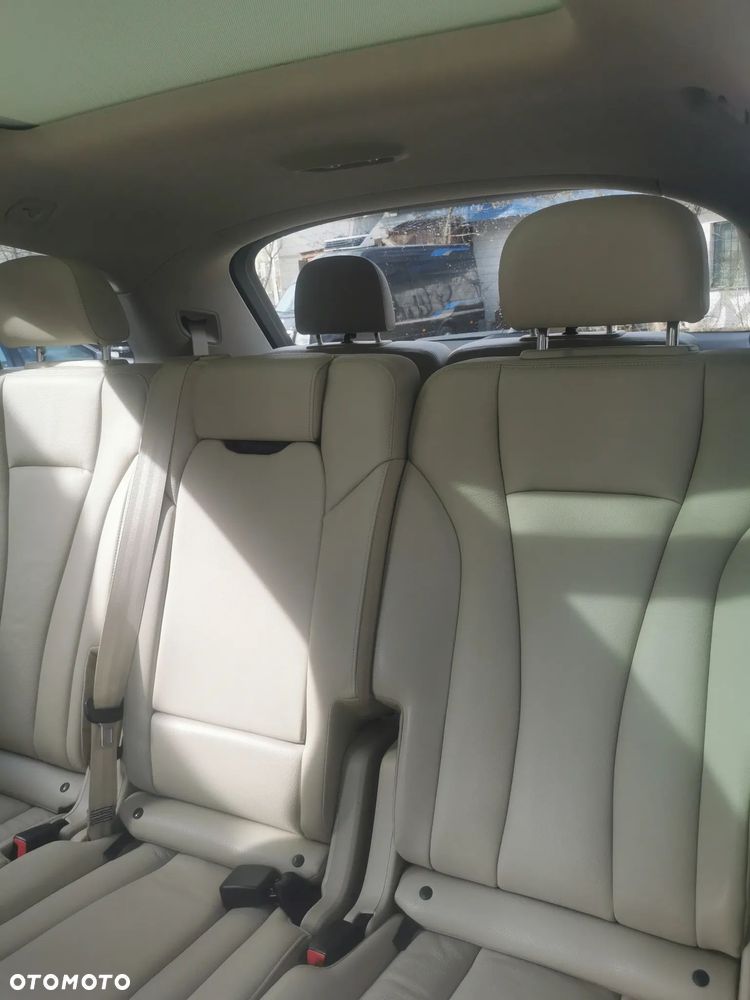 Audi Q7 - 21