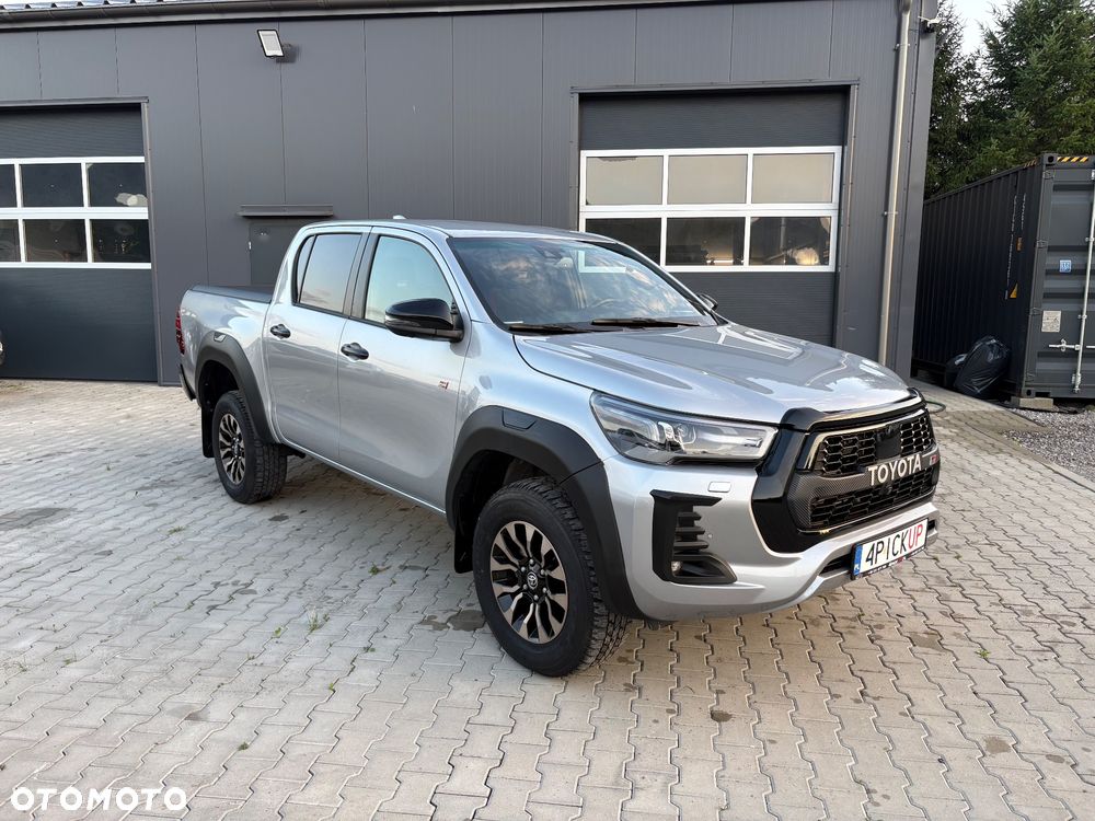 Toyota Hilux 2.8 D-4D Double Cab GR Sport 4x4 - 5