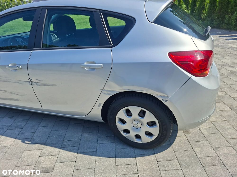 Opel Astra 1.4 T Essentia - 7
