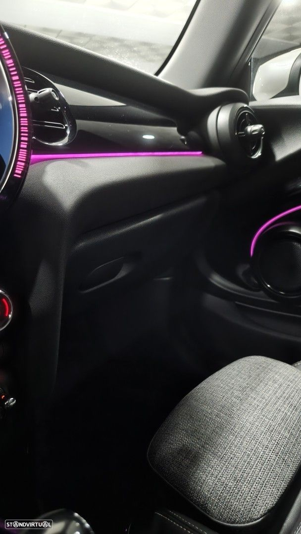 MINI 3 Portas Cooper SE Premium Essential - 45