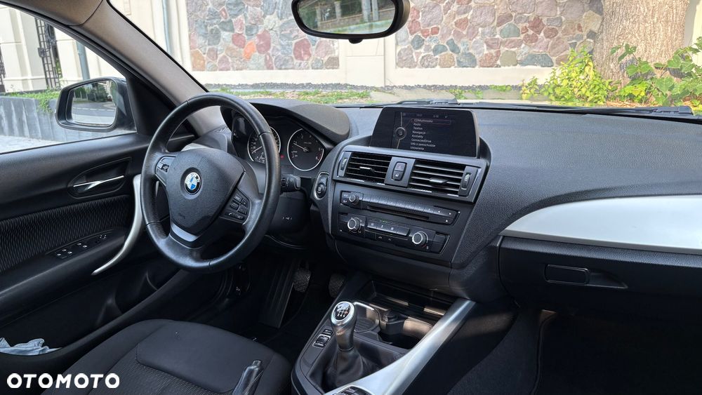 BMW Seria 1 116d EfficientDynamics - 6