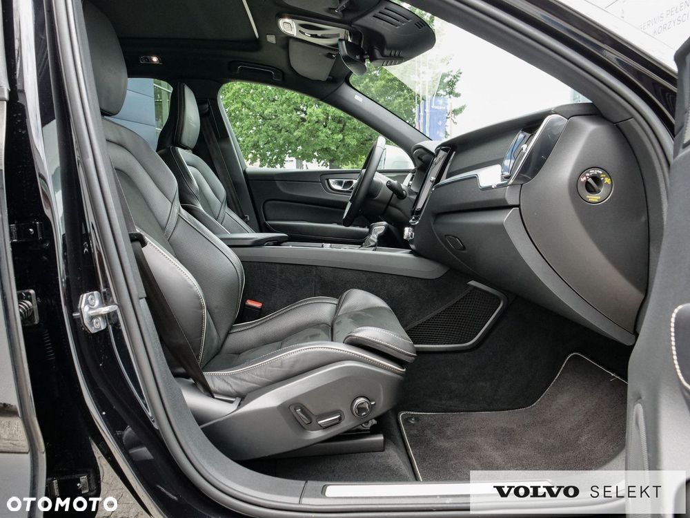 Volvo XC 60 - 32