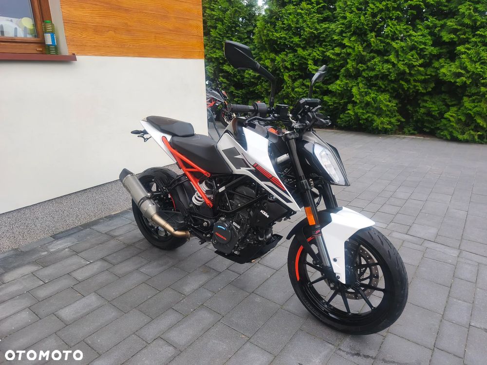 KTM Duke