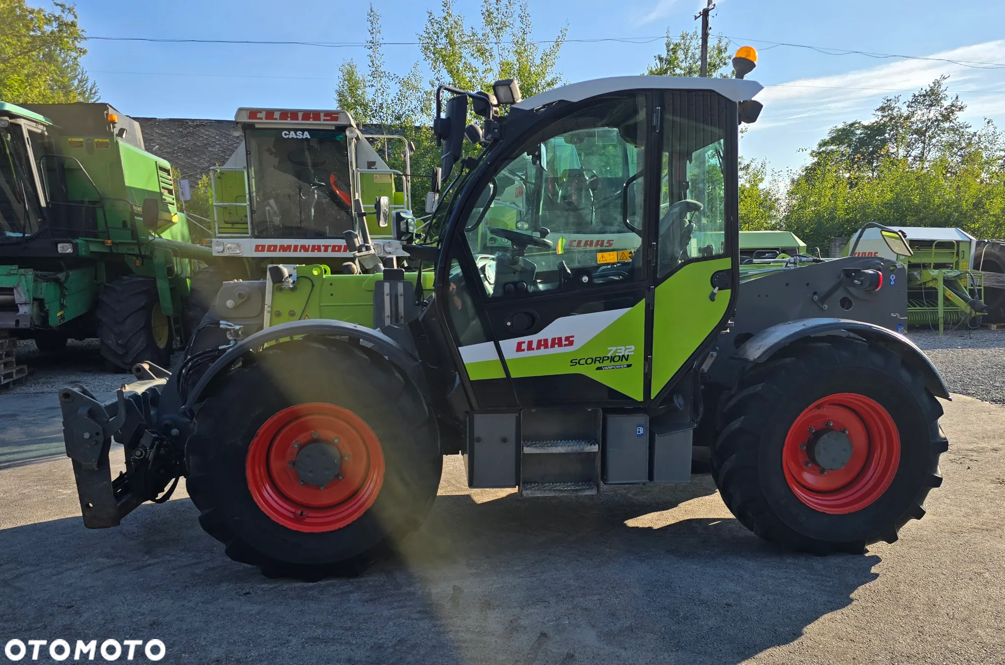 Claas Scorpion 732 - 11