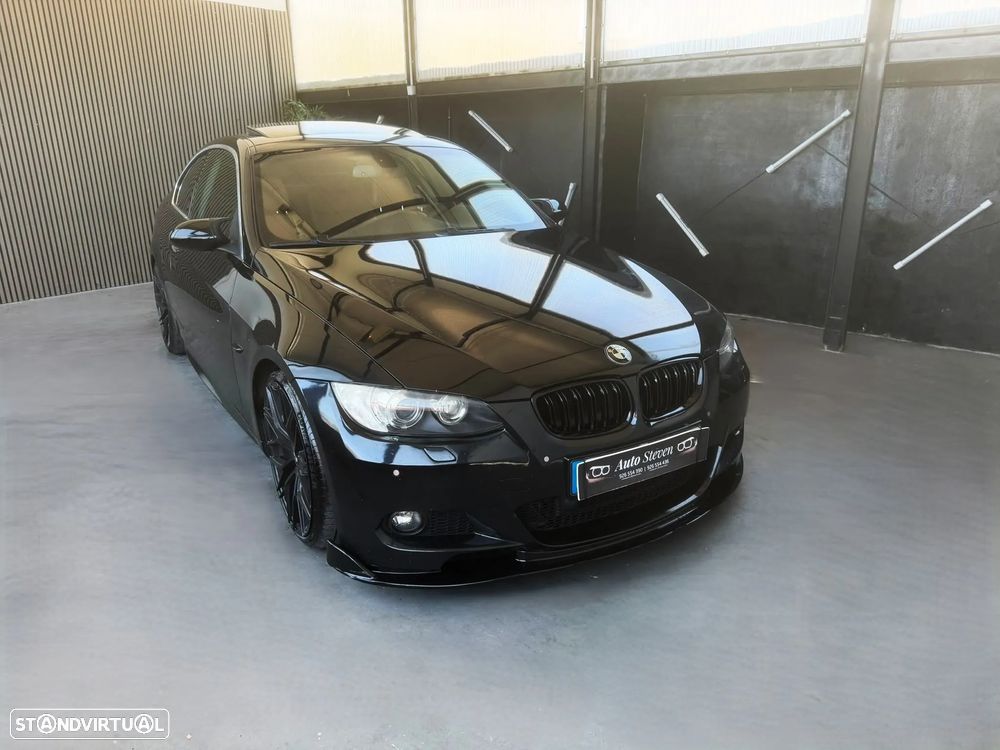 BMW 330 i Edition Sport - 3