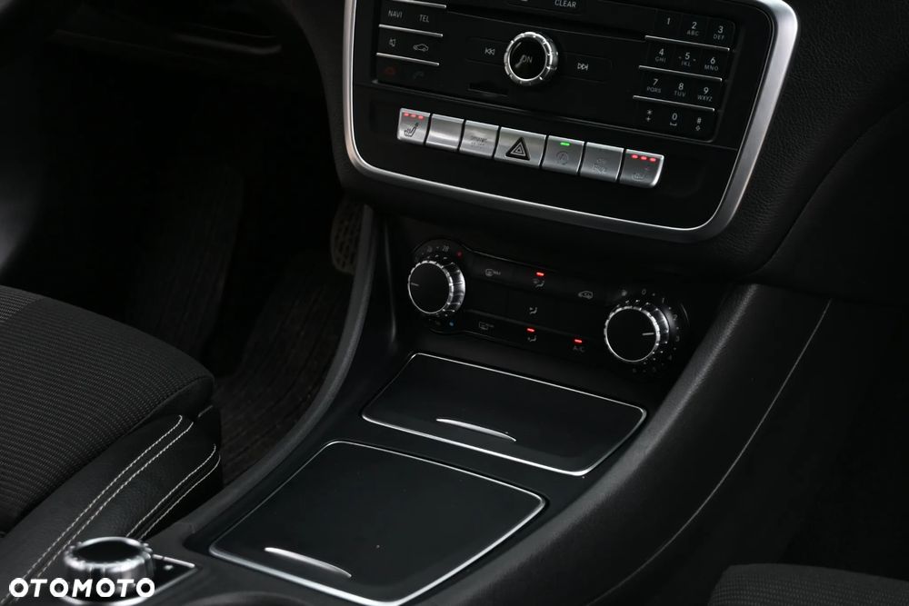 Mercedes-Benz CLA 220 (CDI) d 7G-DCT AMG Line - 27