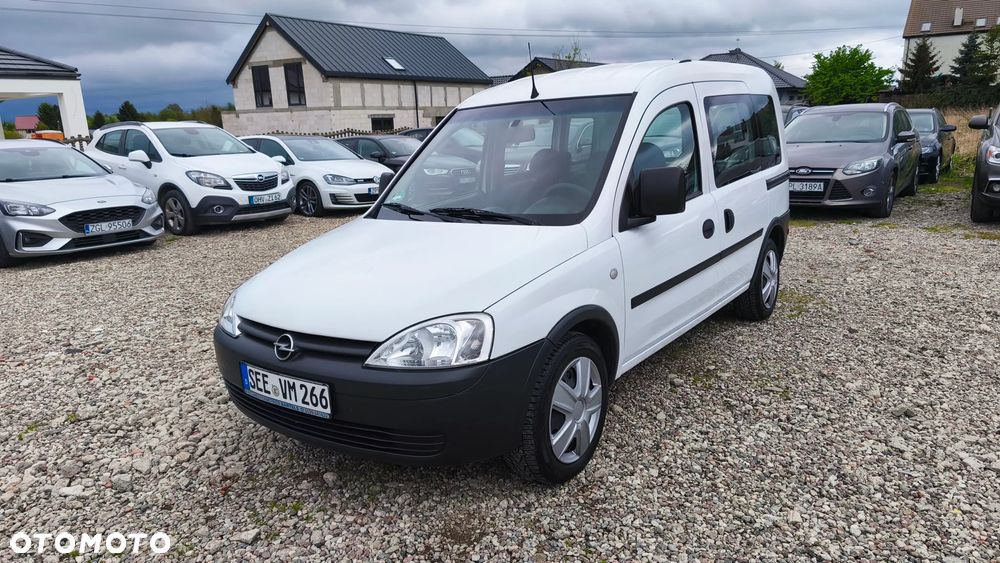 Opel Combo - 1