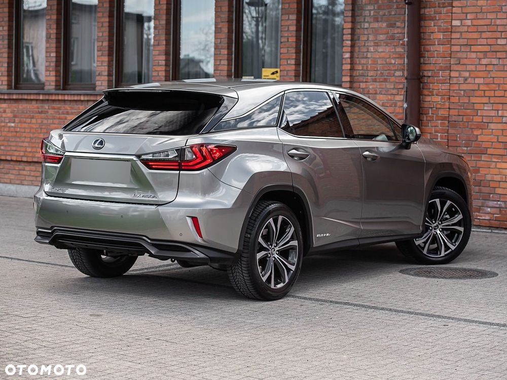 Lexus RX - 8