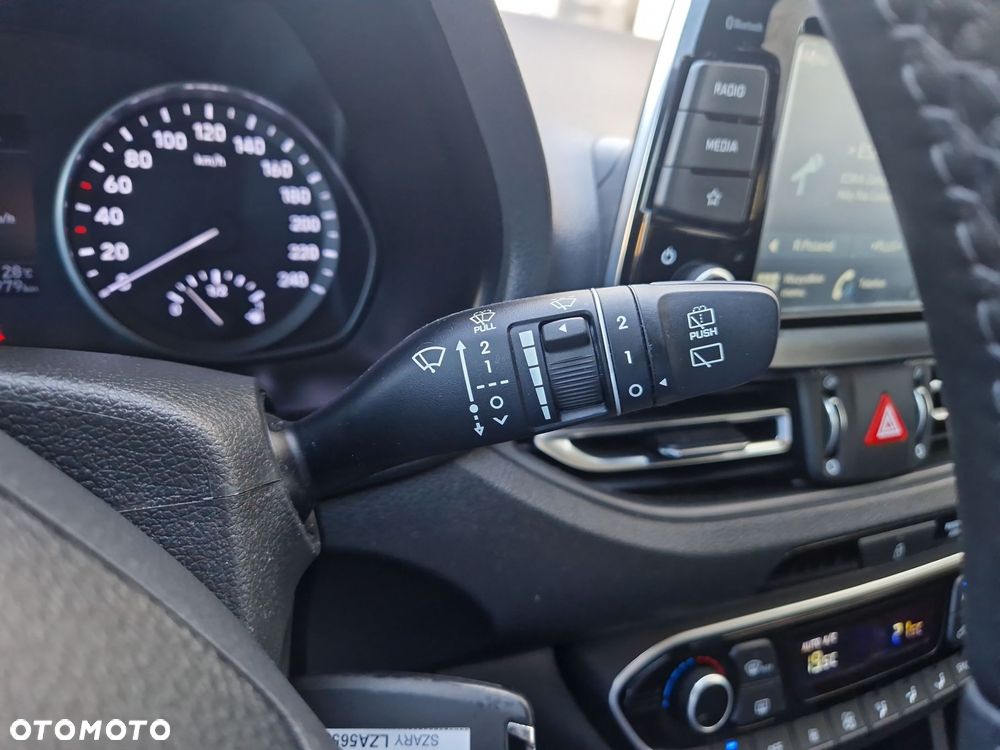 Hyundai i30 1.5 T-GDI 48V Smart - 23