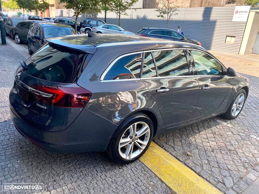 Opel Insignia Sports Tourer - 5