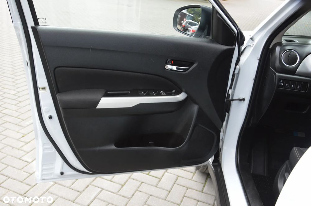 Suzuki Vitara - 14