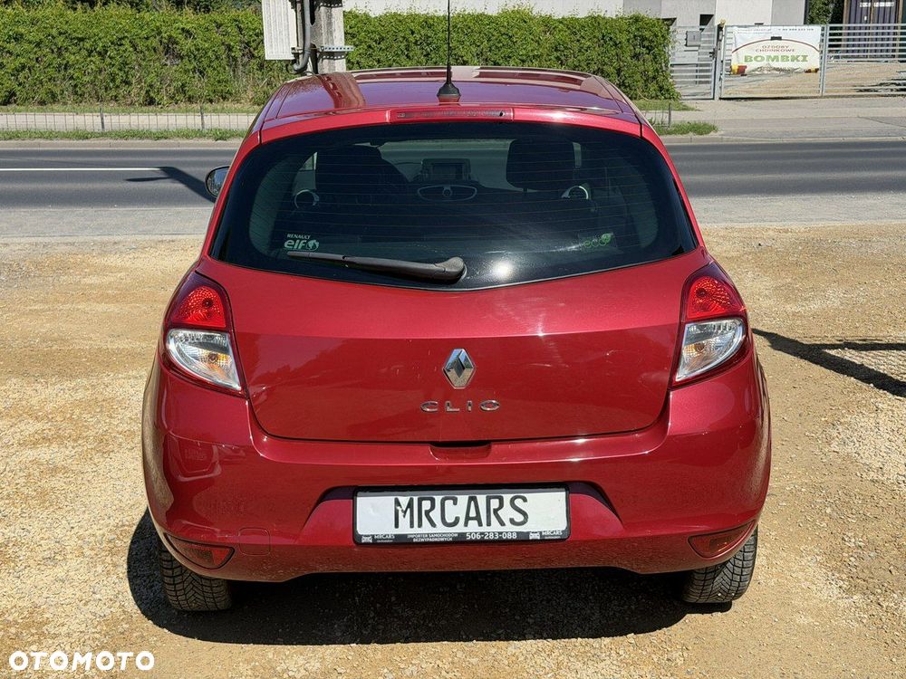 Renault Clio - 9