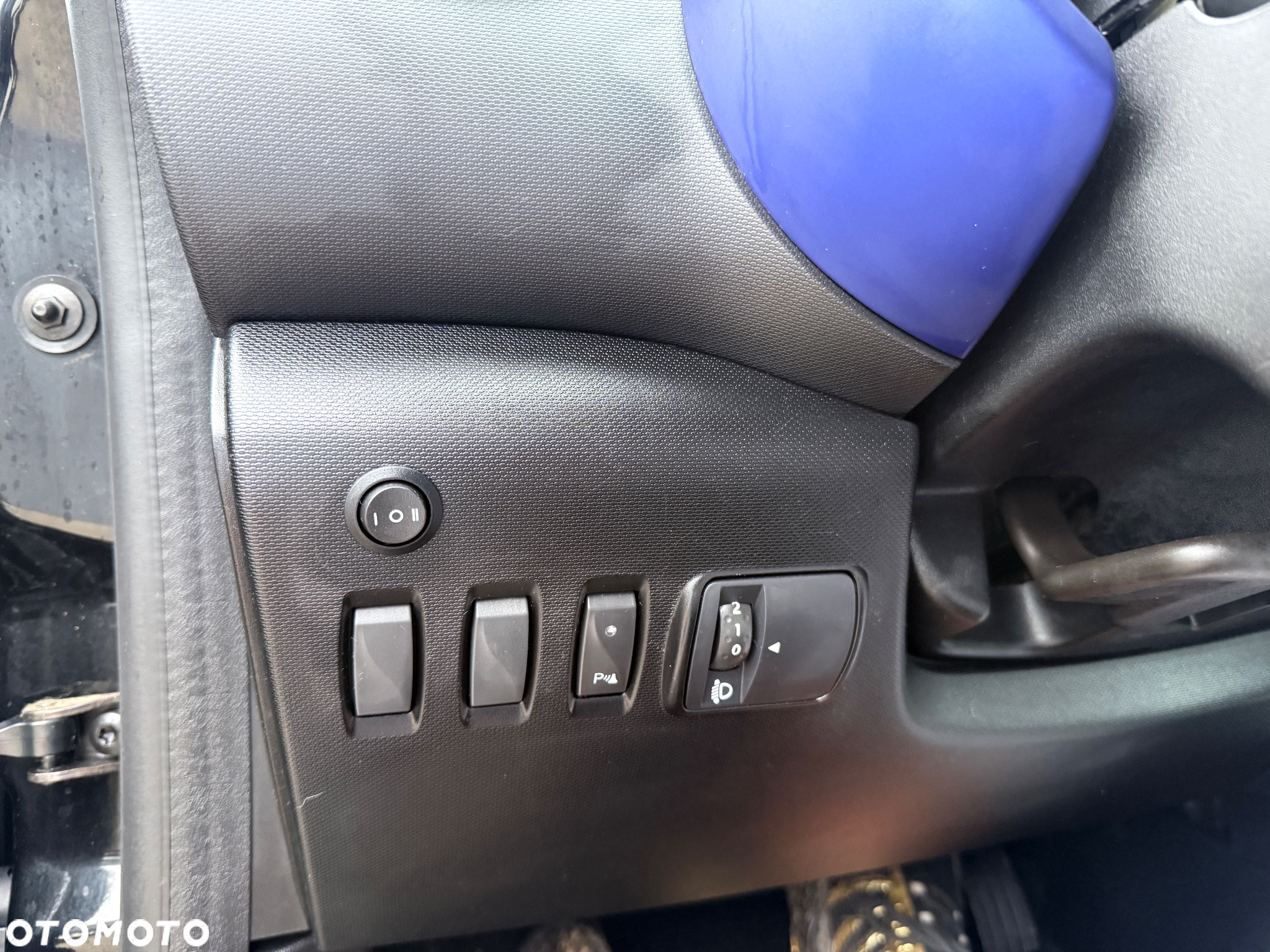 Renault Twingo ENERGY TCe 90 EDC Cosmic - 30