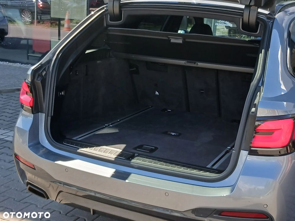 BMW Seria 5 530d xDrive mHEV M Sport sport - 23