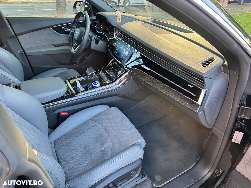 Audi Q8 55 TFSI quattro Tiptronic - 15