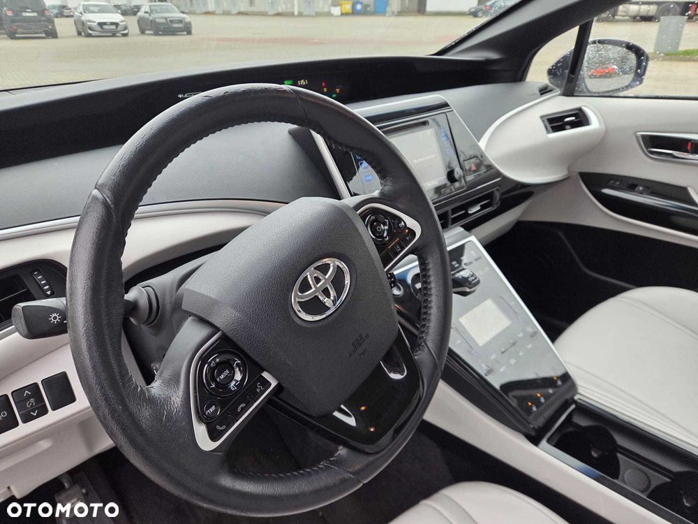 Toyota Mirai - 4