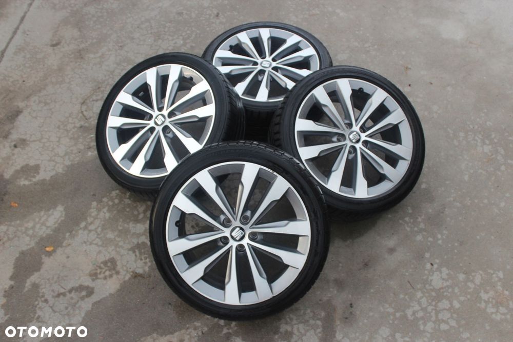 Felgi Aluminiowe Seat Ibiza FR R17 Opony letnie 215/40 - 1
