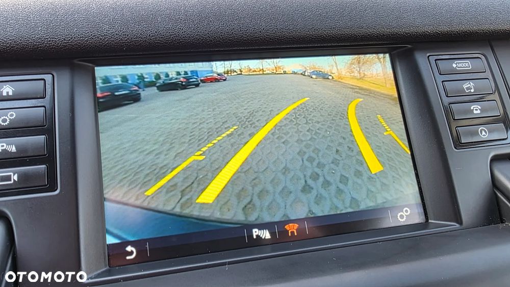 Land Rover Discovery Sport 2.0 TD4 HSE Luxury - 33