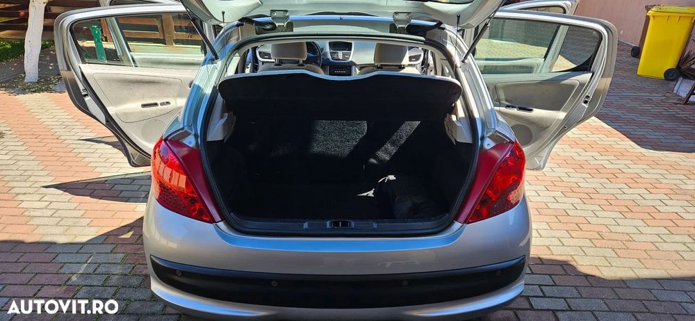 Peugeot 207 1.6E Sport Pack - 20