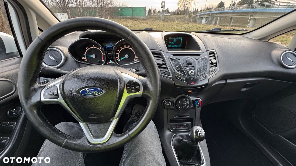 Ford Fiesta - 21