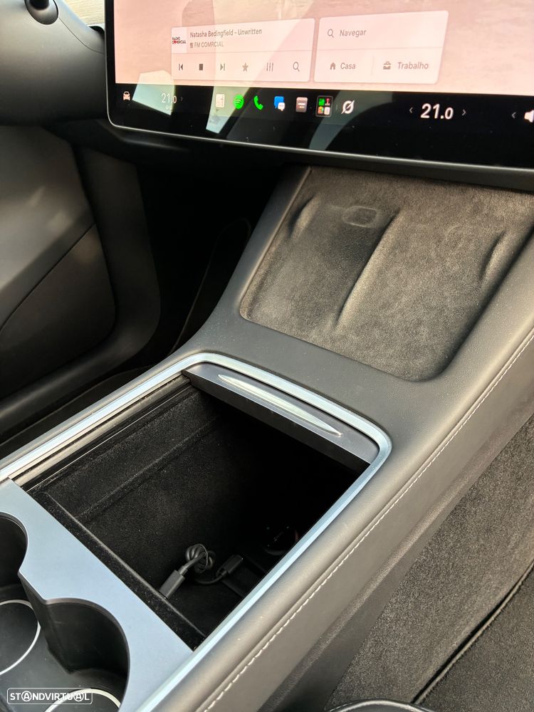 Tesla Model Y Long Range Tração Integral - 22