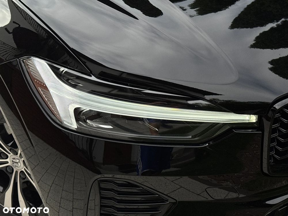 Volvo XC 60 B4 D AWD Plus Dark - 26