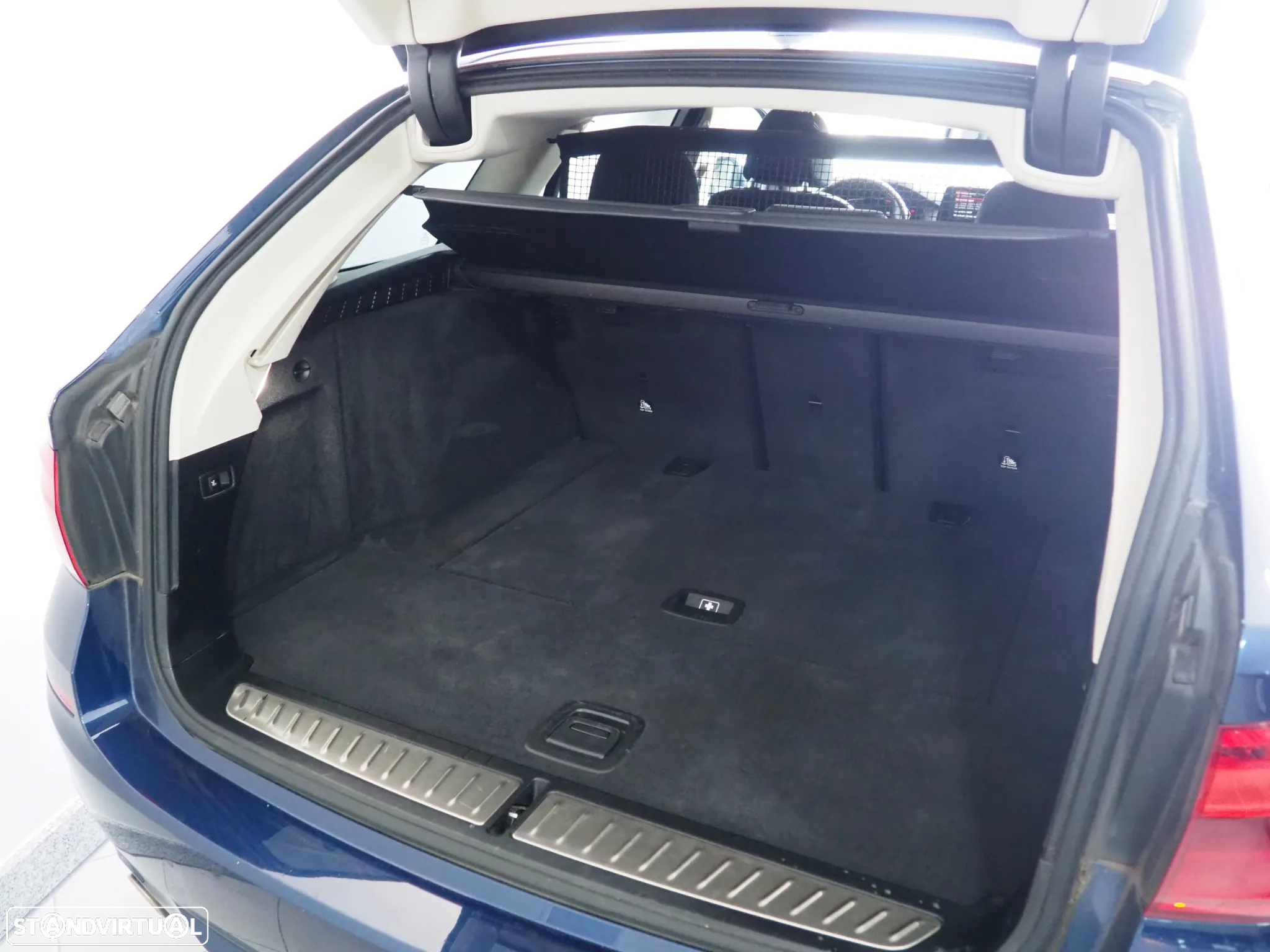 BMW 520 d xDrive Line Luxury Auto - 29