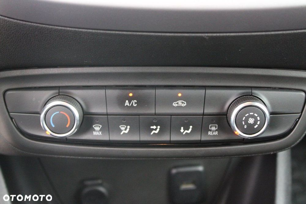 Opel Crossland X - 27