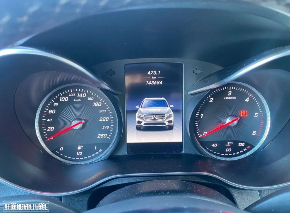 Mercedes-Benz GLC 220 d 4Matic 9G-TRONIC AMG Line - 12