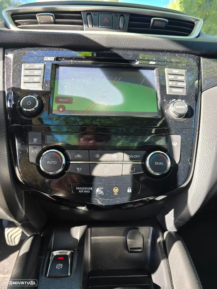 Nissan Qashqai 1.5 dCi N-Connecta 18 - 15