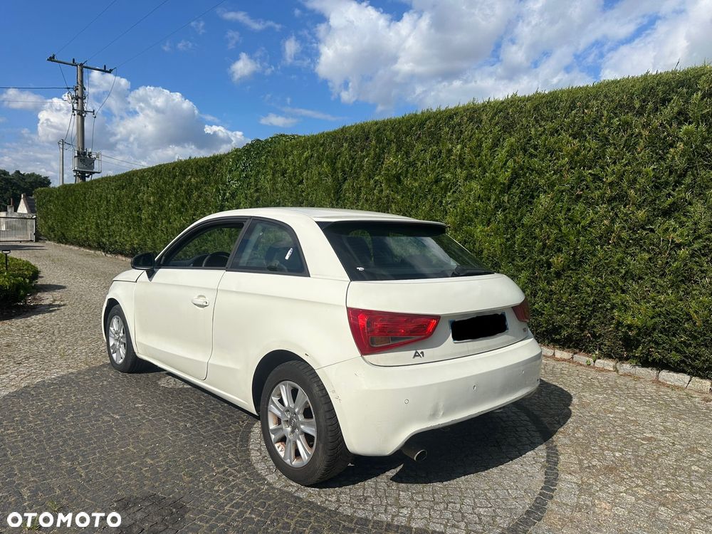 Audi A1 3-drzwiowe 1.6 TDI Ambition - 3