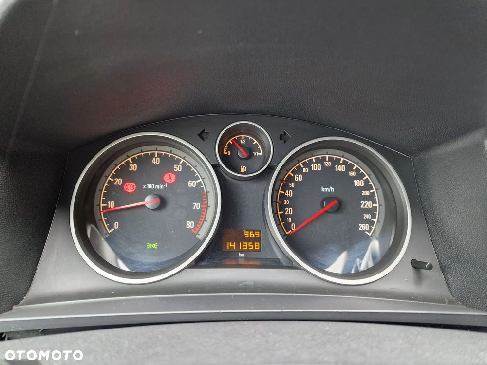 Opel Zafira - 11