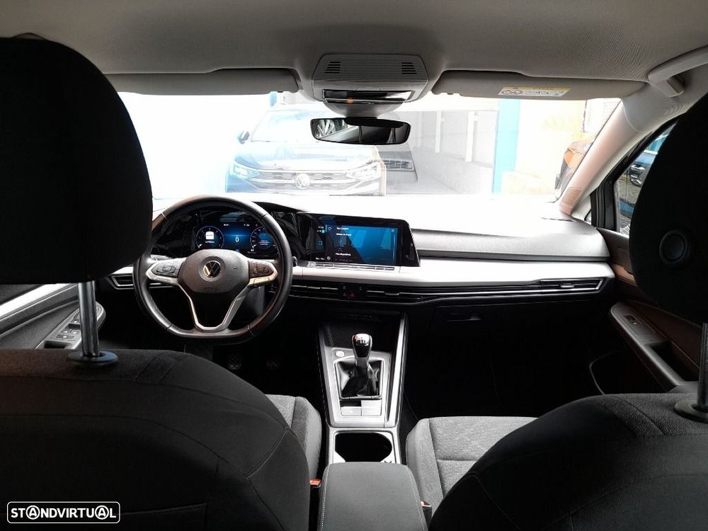 VW Golf Variant 2.0 TDi Conceptline - 32