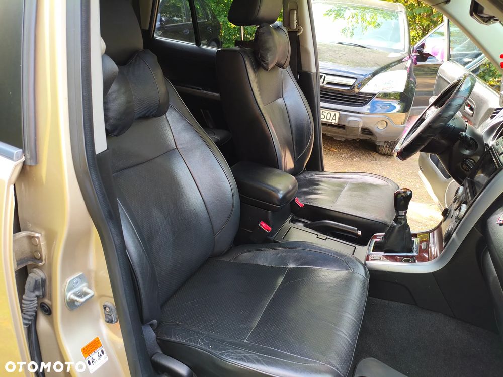 Suzuki Grand Vitara 2.0 De luxe - 7