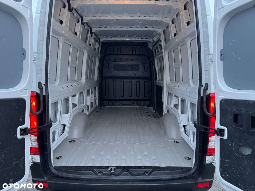 Hyundai H350 - 26