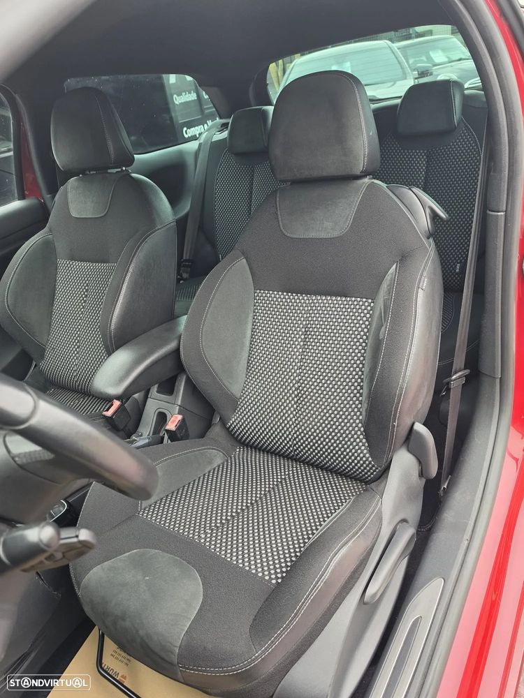 Citroën DS3 1.6 HDi Airdream So Chic - 12