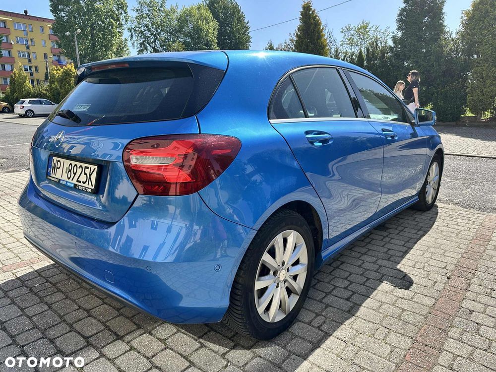 Mercedes-Benz Klasa A 180 (BlueEFFICIENCY) Style - 2