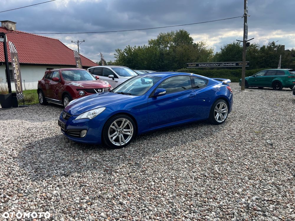 Hyundai Genesis Coupe 2.0 T - 41