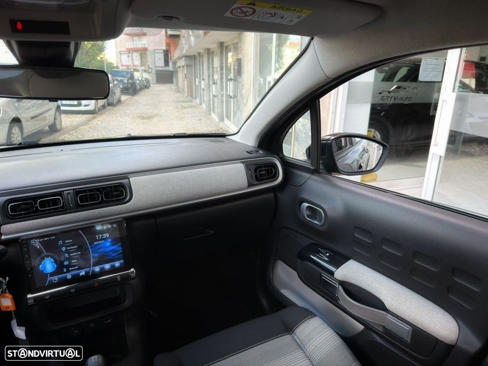 Citroën C3 1.2 PureTech Shine - 17