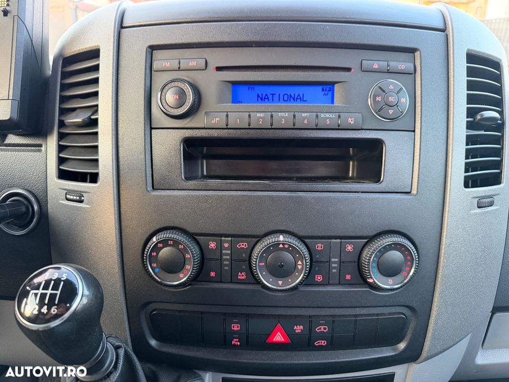 Volkswagen CRAFTER - 16