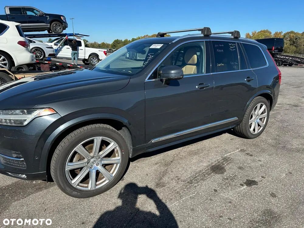 Volvo XC 90 - 28