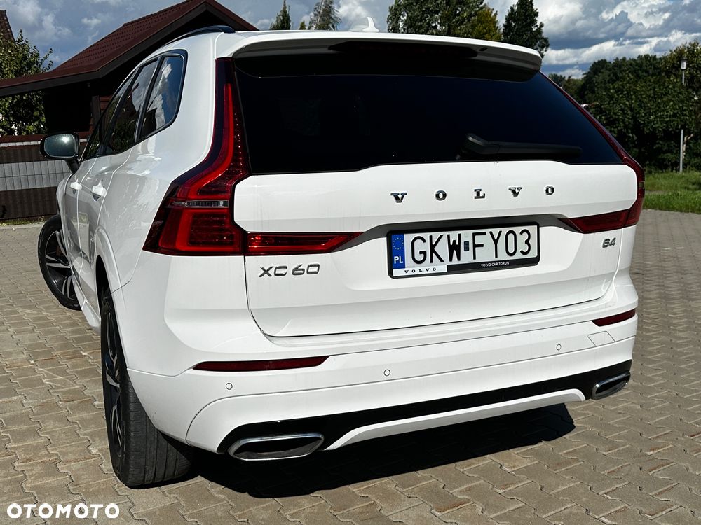 Volvo XC 60 B4 B R-Design - 11