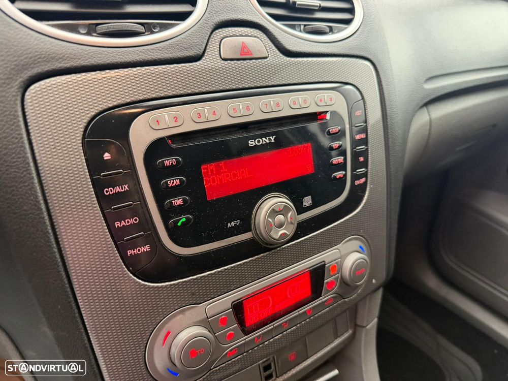 Ford Focus SW 1.6 TDCi Titanium - 9