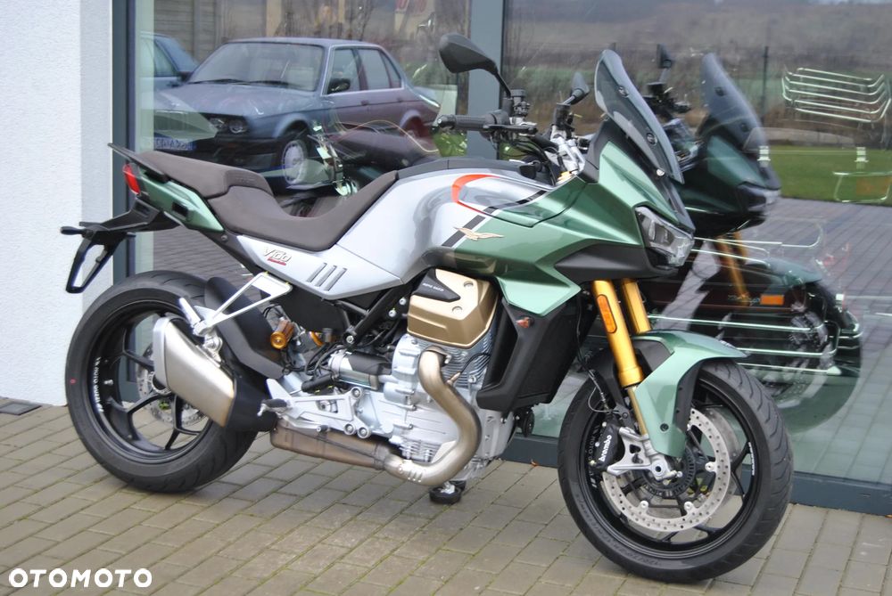 Moto Guzzi V100 Mandello - 4