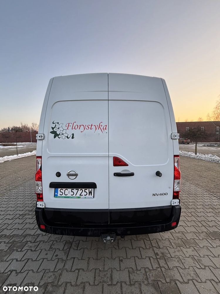 Nissan NV 400 - 20