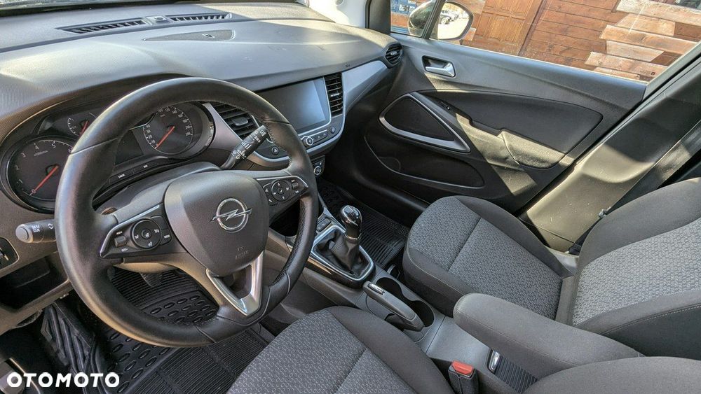 Opel Crossland X - 11