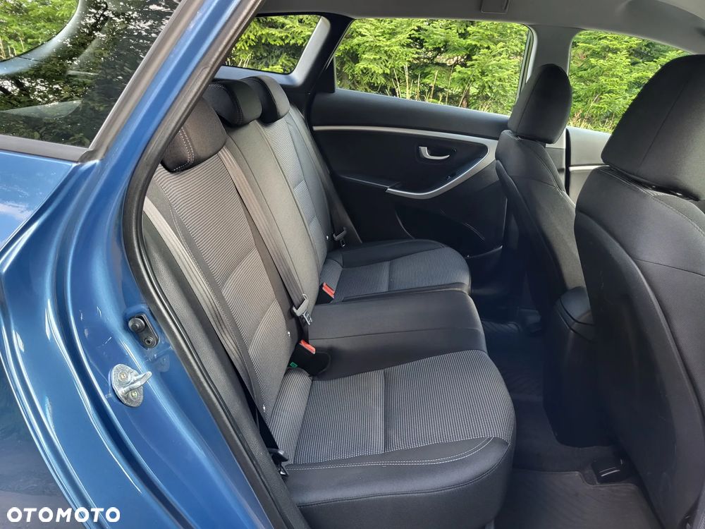 Hyundai i30 1.6 GDI BlueDrive Go - 15